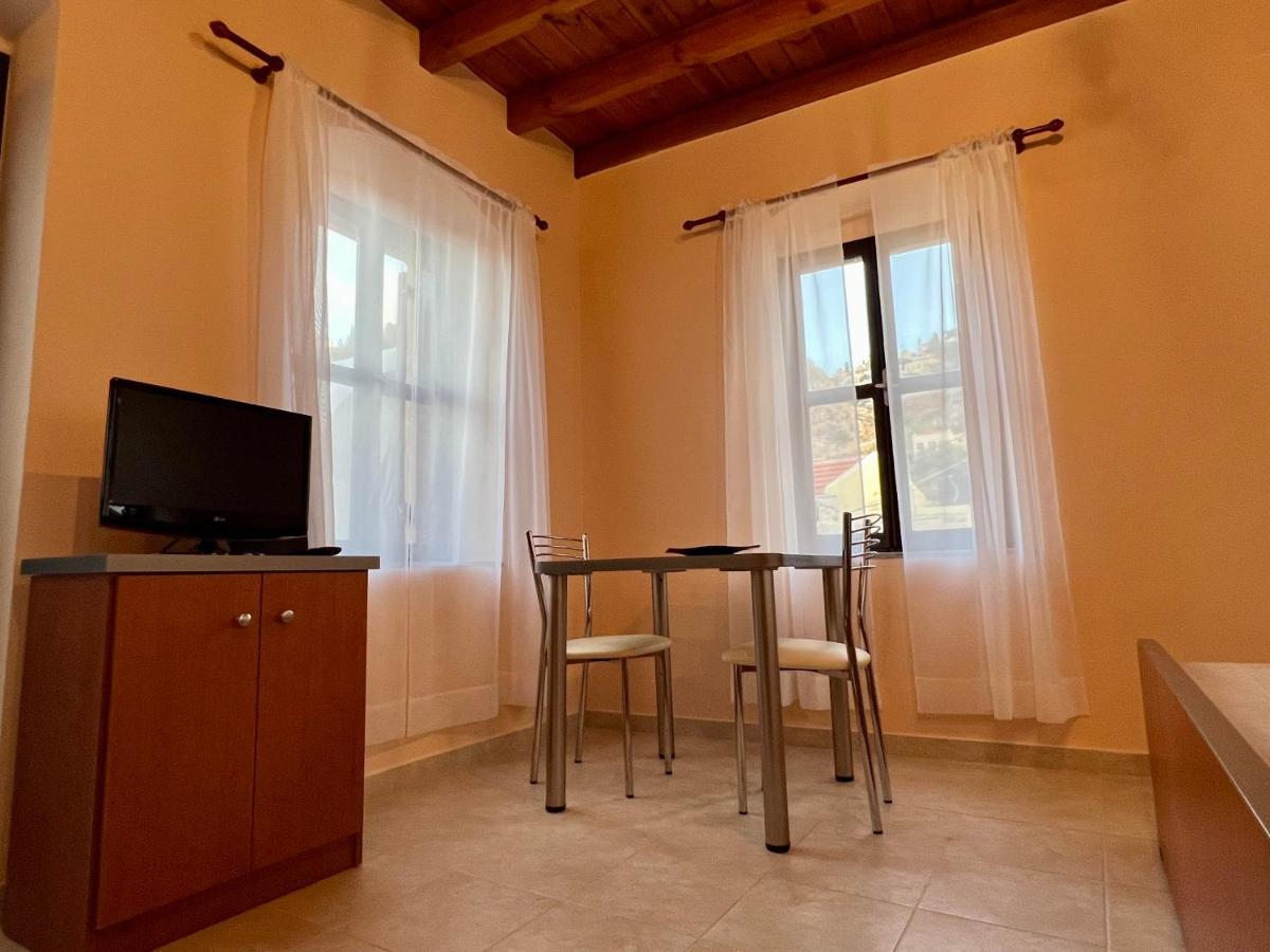 Holiday home Pavlos House *